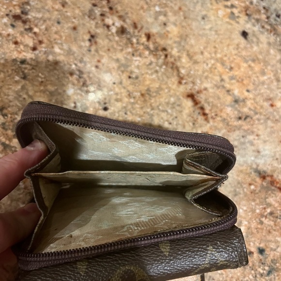 Vintage Louis Vuitton trifold wallet monogram LV - Picture 10 of 12